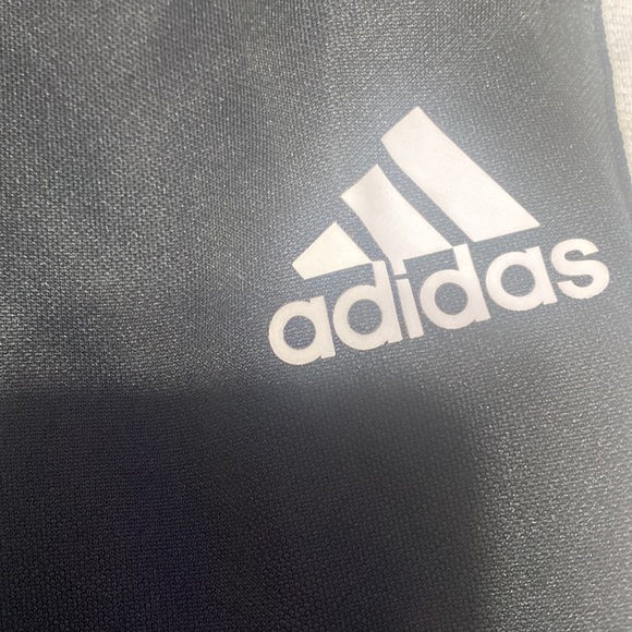 too small - Picture 2 of 3